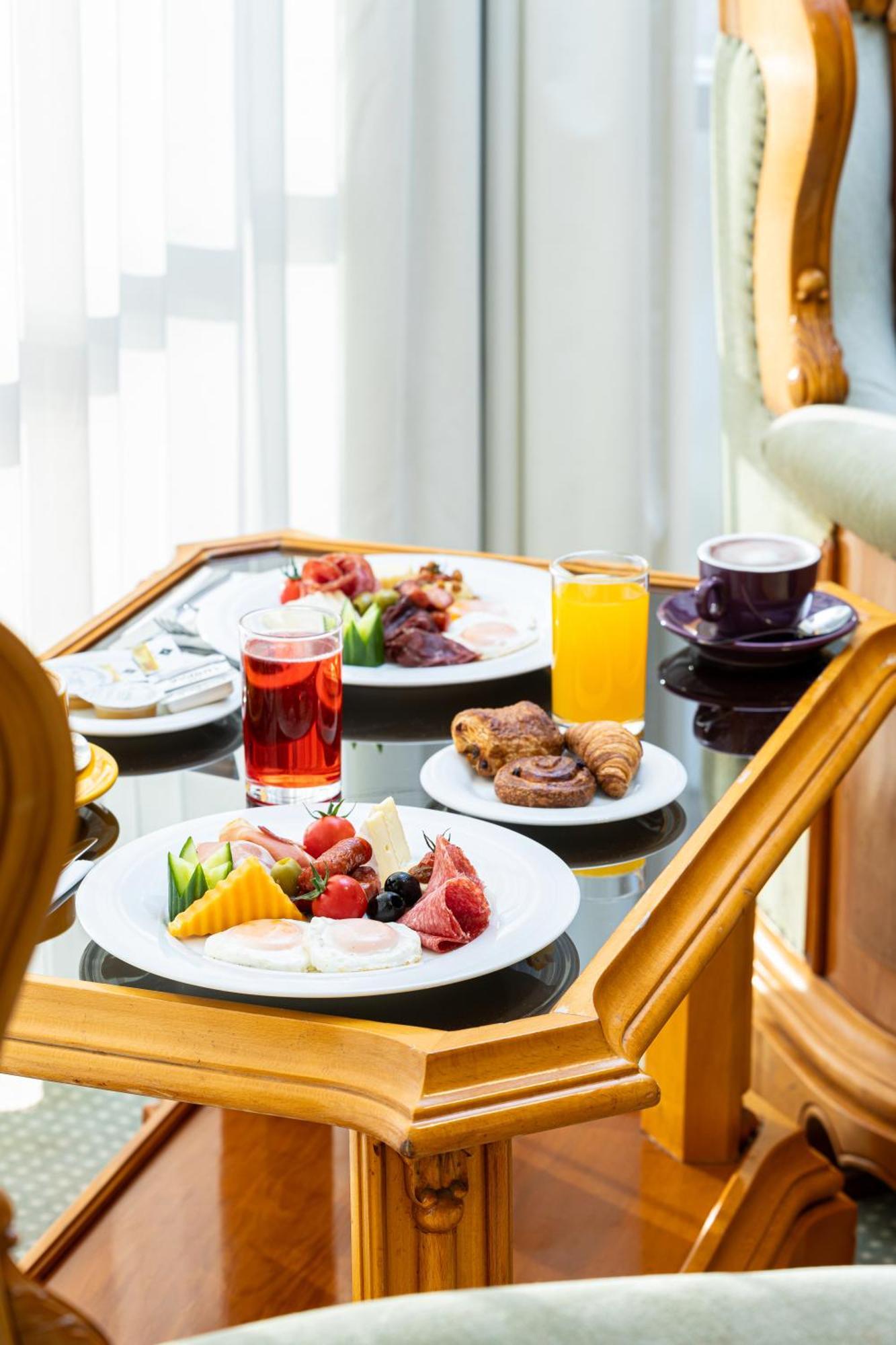 Hotel Golden Tulip Ana Tower Sibiu Exterior photo