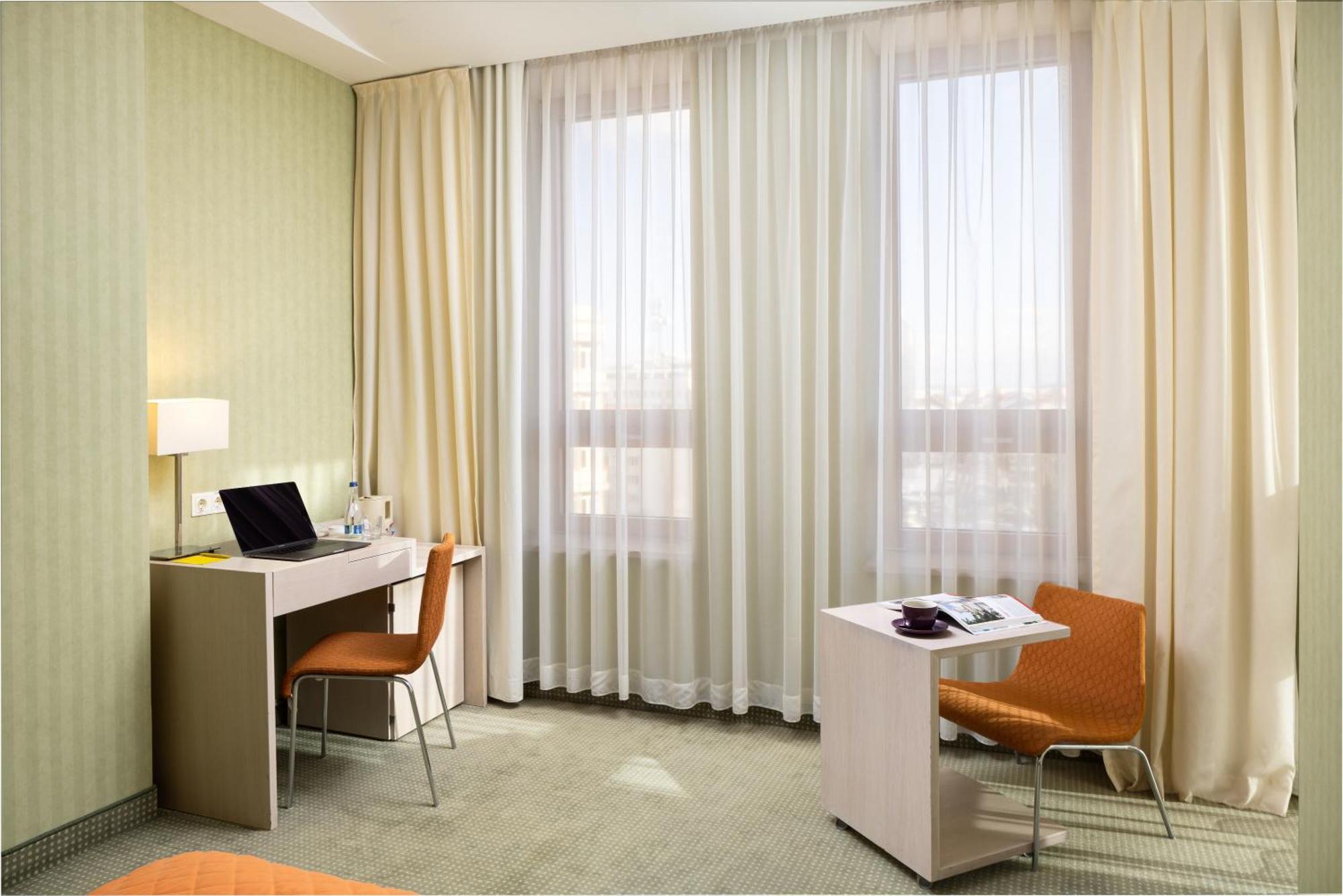 Hotel Golden Tulip Ana Tower Sibiu Exterior photo