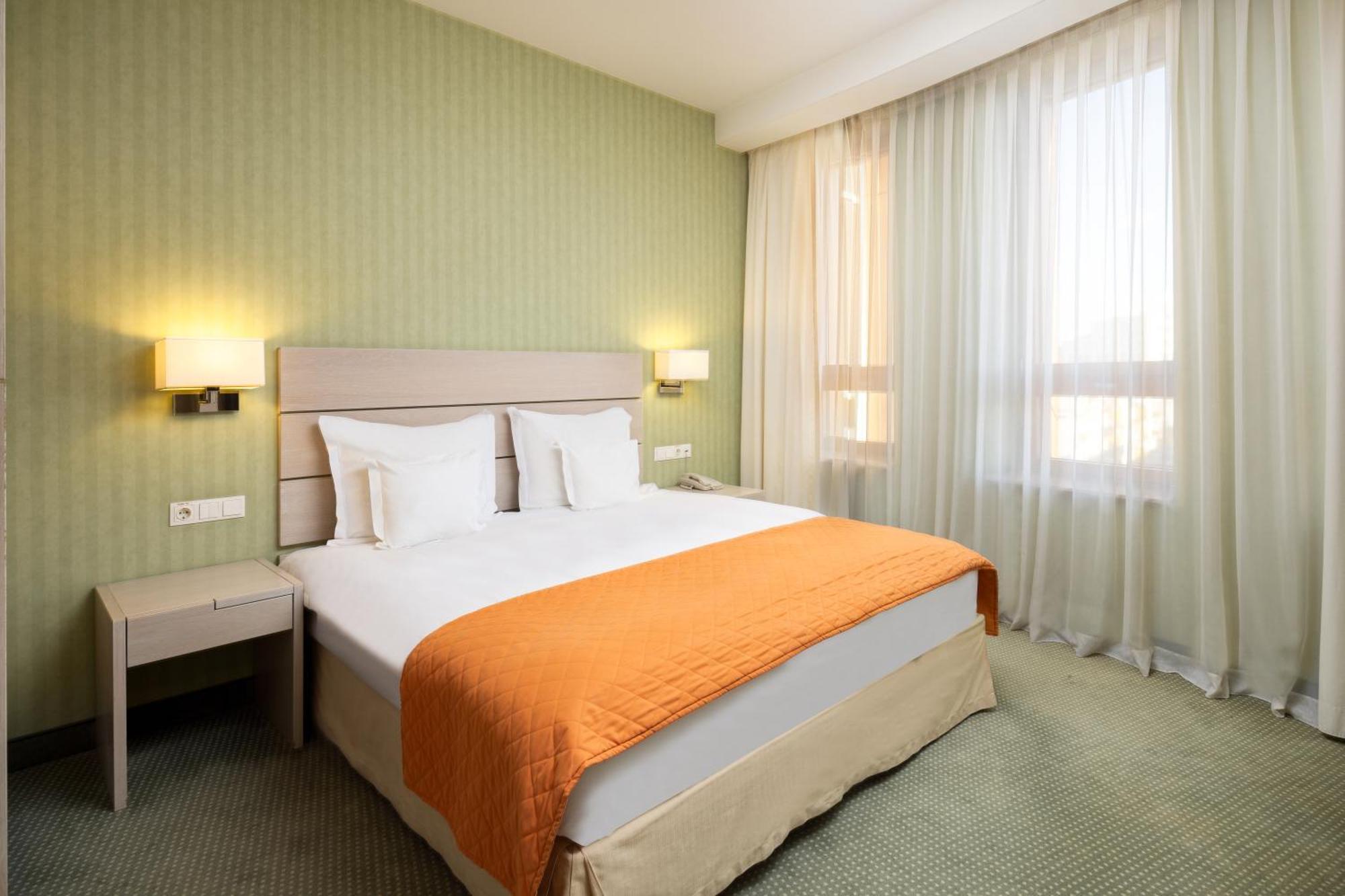Hotel Golden Tulip Ana Tower Sibiu Exterior photo
