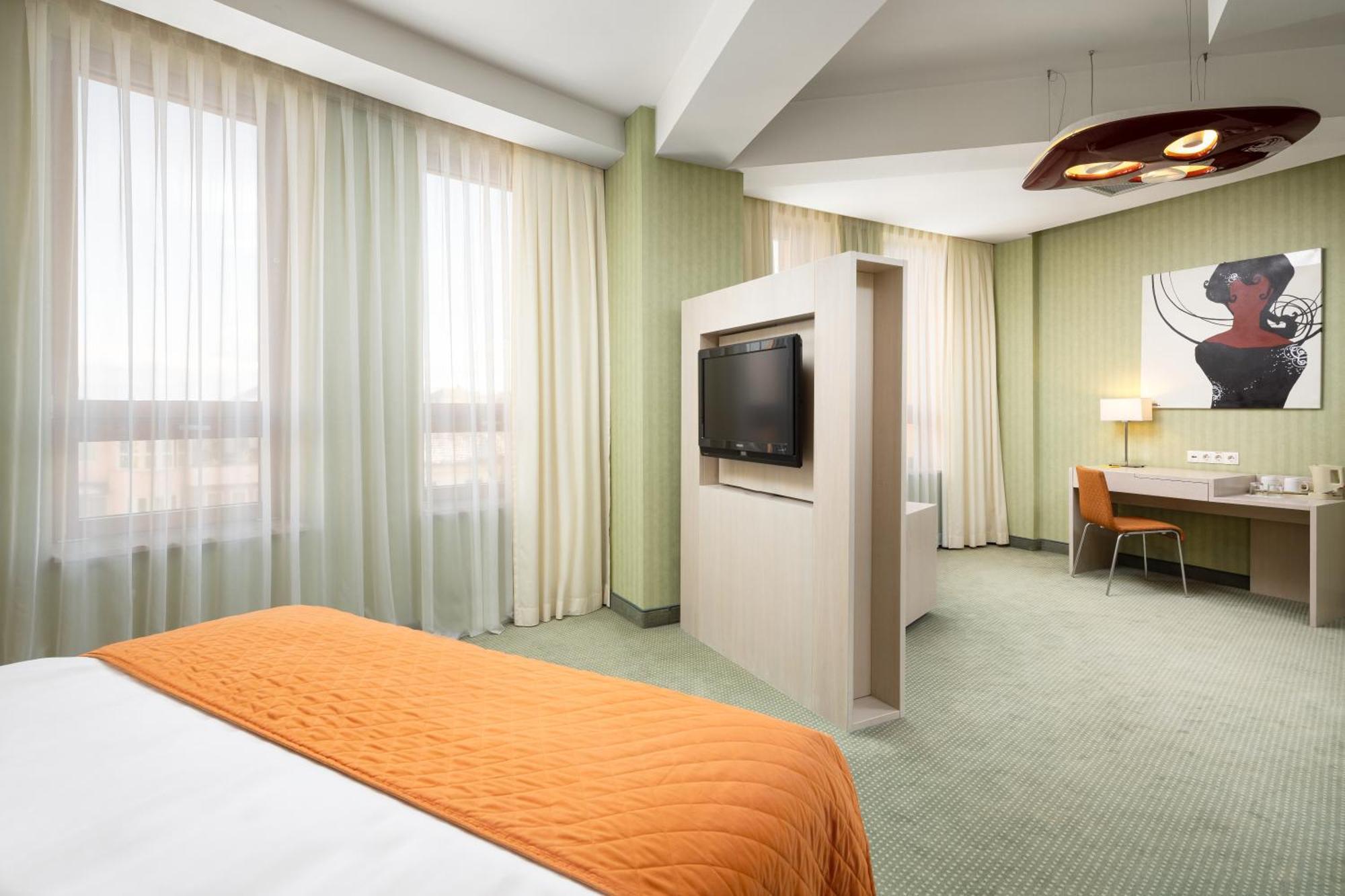 Hotel Golden Tulip Ana Tower Sibiu Exterior photo