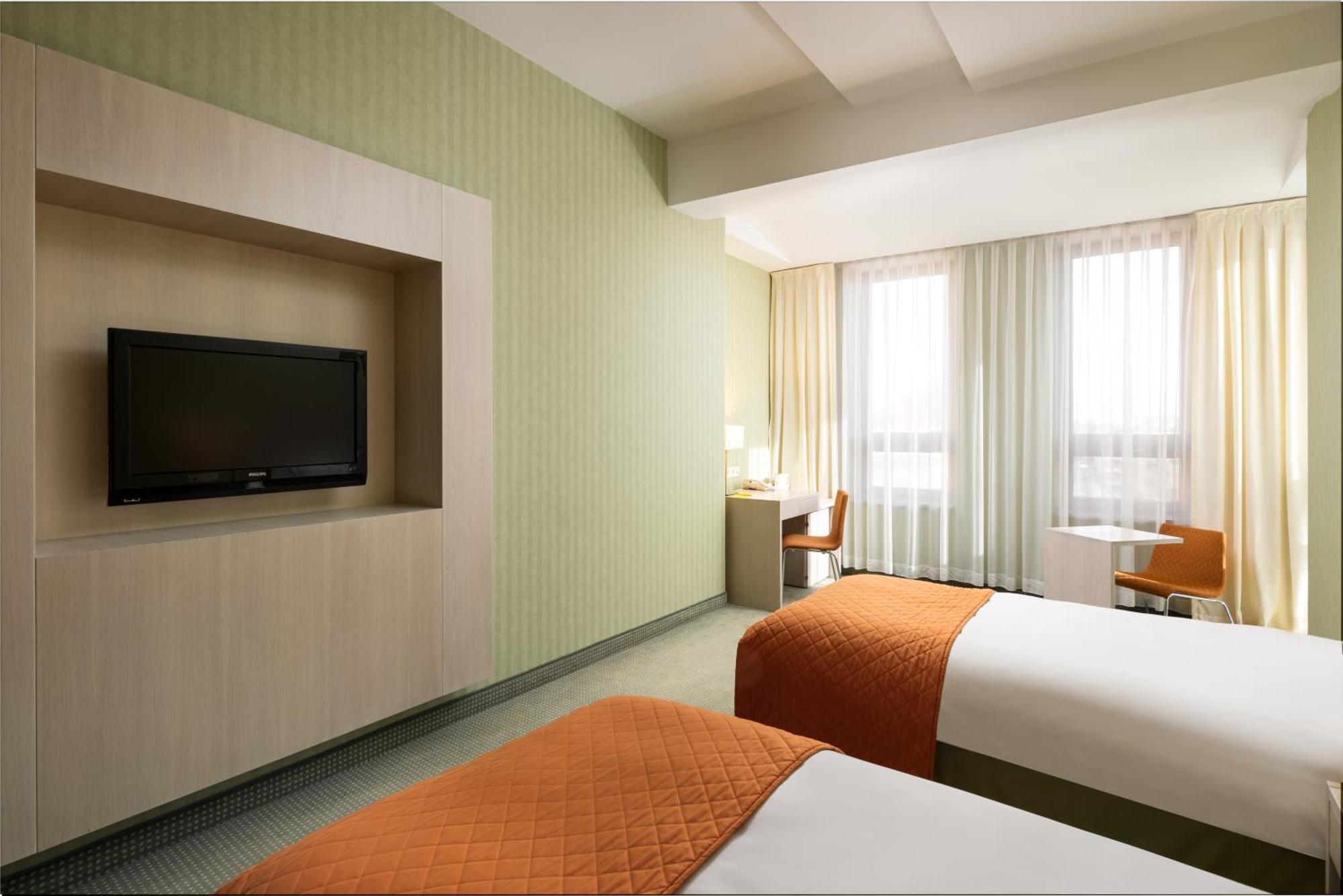 Hotel Golden Tulip Ana Tower Sibiu Exterior photo