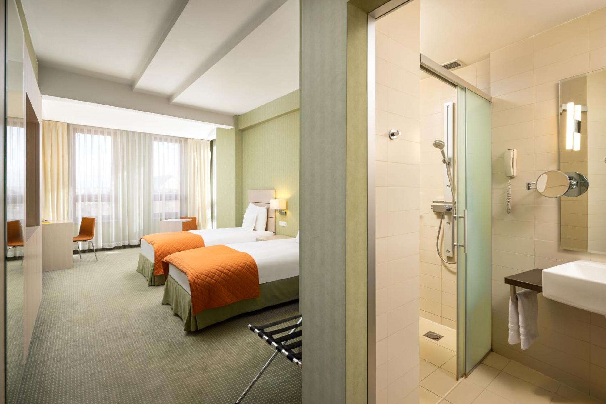Hotel Golden Tulip Ana Tower Sibiu Exterior photo