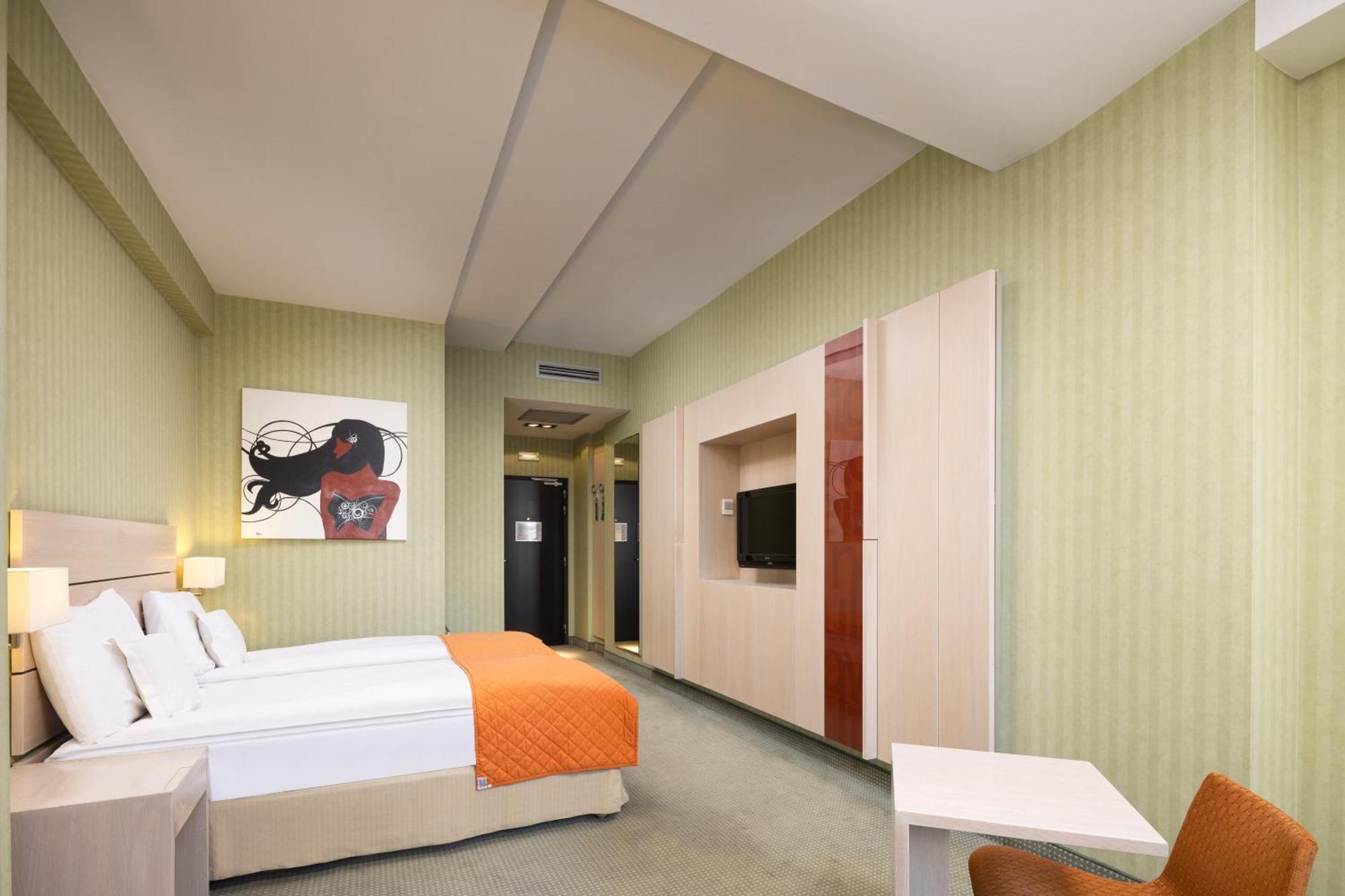 Hotel Golden Tulip Ana Tower Sibiu Exterior photo